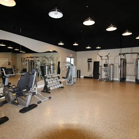 Castle 828 Oceanfront View With Balcony, Pool, Tennis, Beach Access And Free Parking!